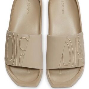 Jordan NOLA Khaki Slides - Size 7